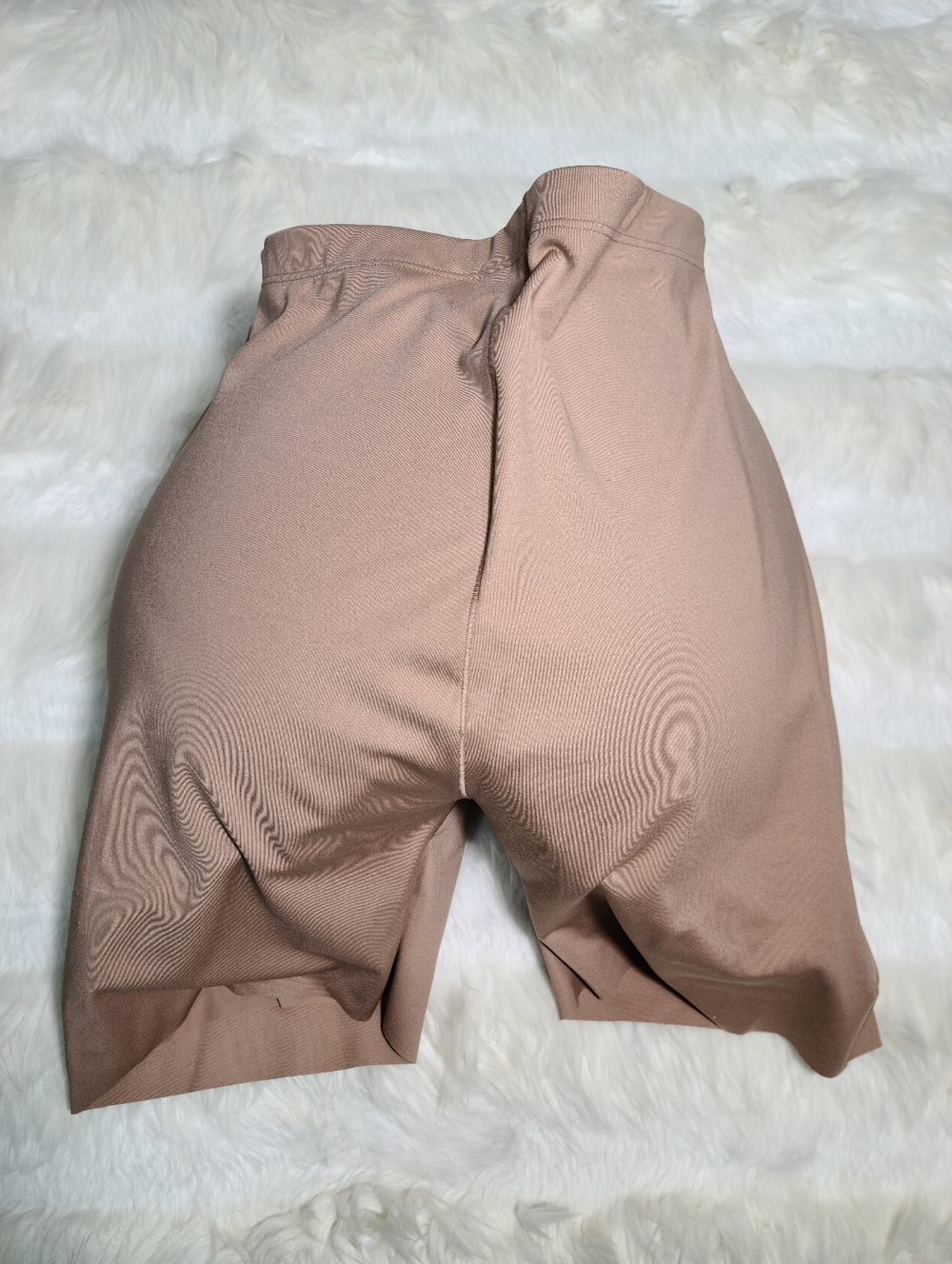 SKIMS Body Butt And Hip Enhancing Mid Thigh Short Tan Sienna Women Medium NEW